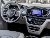 GPS навигация Chrysler Pacifica (2016-2018)