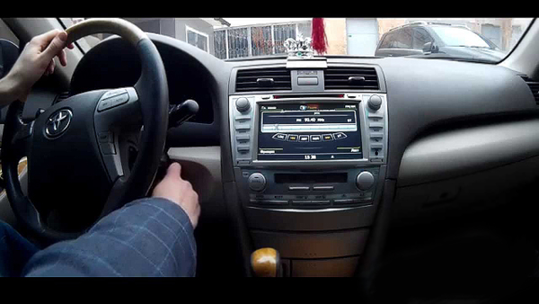 штатная автомагнитола на тойота кемри